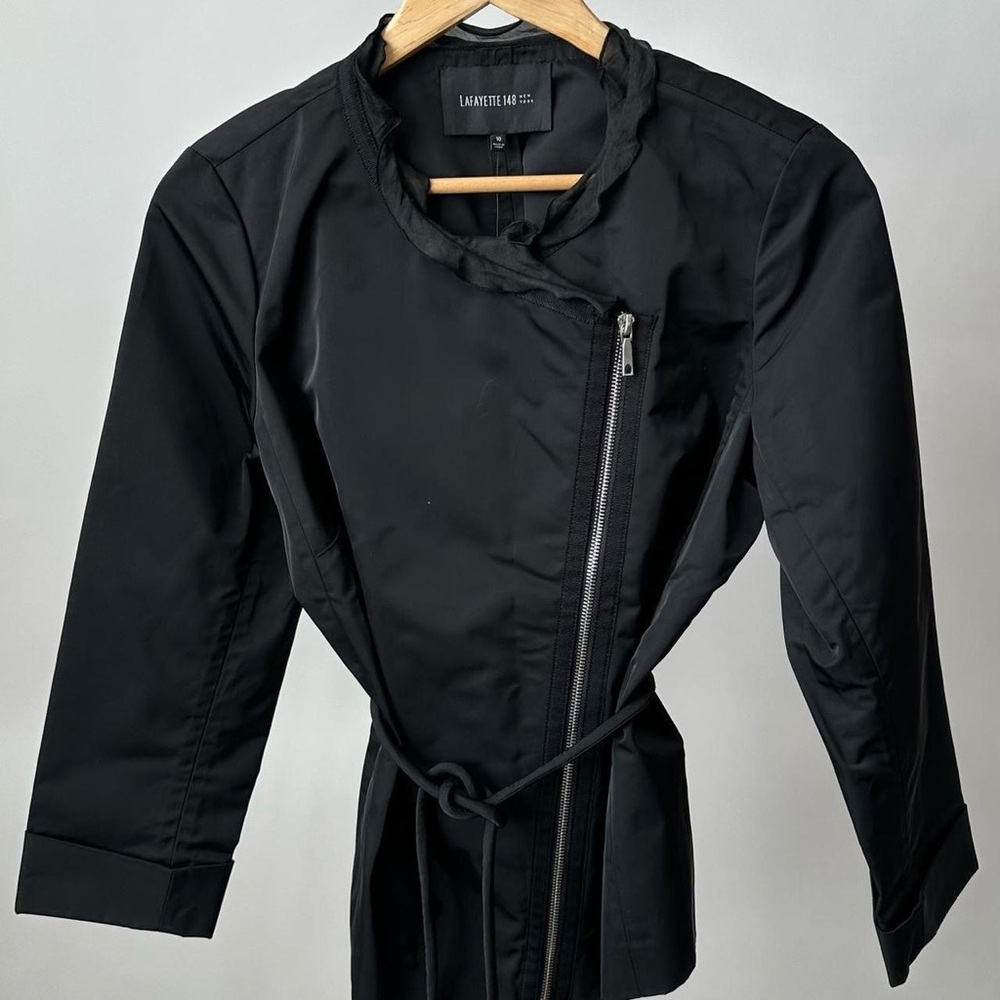 LAFAYETTE 148 NEW YORK Sleek Asymmetrical Zip Jacket in Black Size-10